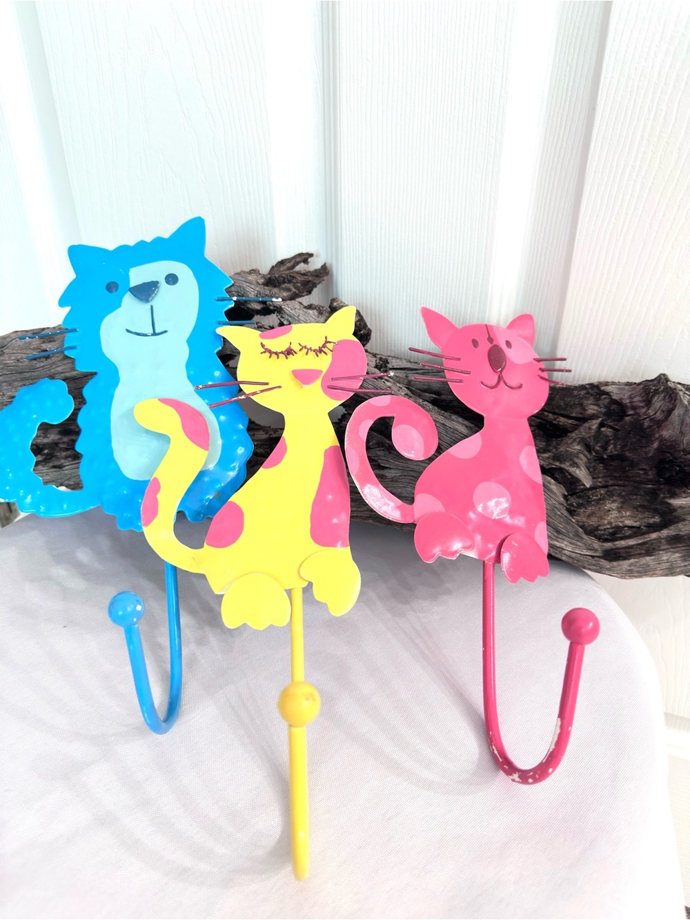 CAT HANGER DECOR Colorful Cat Wall Hooks for Coats/Hats measuring 10-inches